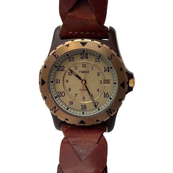 VTG Timex Safari Womens Watch 35mm - New Battery - WR 25m-Date-Adjustable Band - Picture 1 of 9